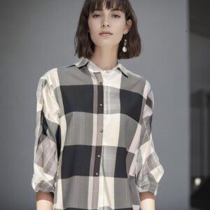 LOFT WOMENS SHIRT WITH HIDDEN BUTTON FRONT AND 3/4 LENGTH BUTTONED SLEEVER (PL)